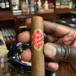 Meet your Posher, Derrick